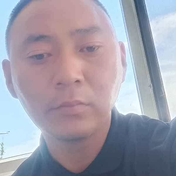35岁岁内蒙古单身帅哥 - 白城吉缘网