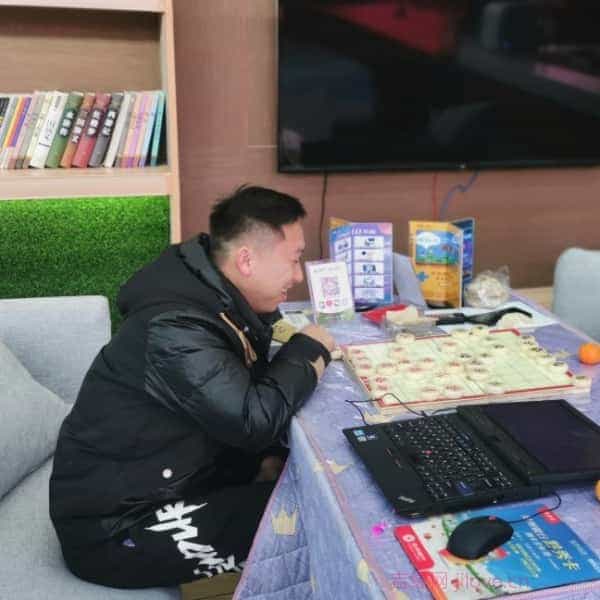 33岁岁贵州单身帅哥 - 白城吉缘网